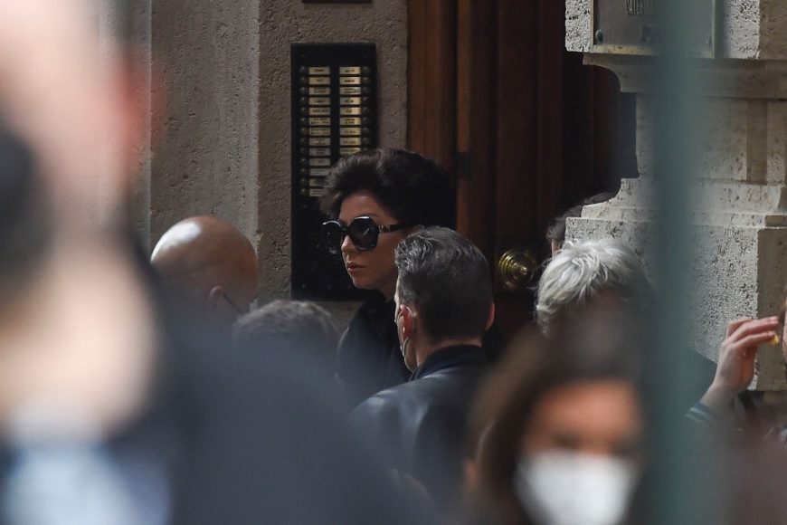 Lady Gaga on the set of movie House Of Gucci on April 16, 2021 in Rome (2)