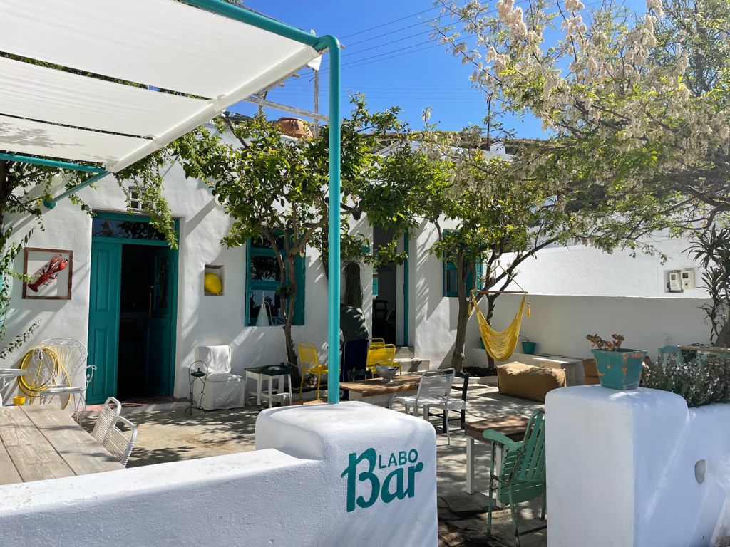 LABO.ART apre il nuovo concept store bar in Grecia